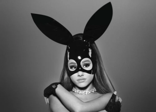 Fan Việt đã không còn lẻ loi nữa: Ariana Grande vừa báo huỷ show New York trên... Instagram