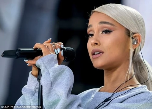 Hit mới quá khủng, Ariana Grande tiến thẳng vào top 3 Hot 100