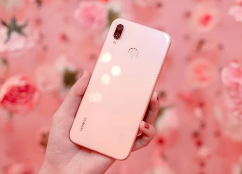 Huawei Nova 3e ra mắt phiên bản màu hồng tại Việt Nam