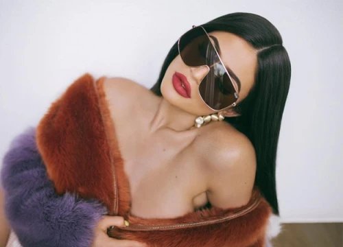 Kylie Jenner được trả 1 triệu USD mỗi post quảng cáo trên Instagram