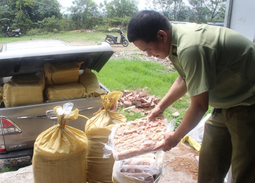 Quảng Ninh: Bắt giữ hơn 1 tấn nội tạng động vật tại khu vực biên giới