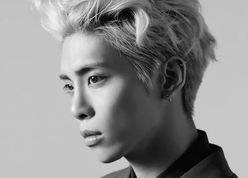 SM Entertaiment viết tâm thư sau khi khu tưởng niệm của Jonghyun (SHINee) đóng cửa