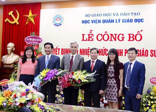 Bí thư huyện ủy Vân Hồ được bổ nhiệm Phó giáo sư tại Học viện Quản lý giáo dục