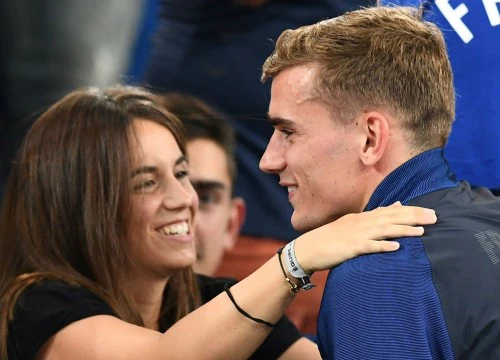 Ngắm nhan sắc xinh đẹp của vợ ngôi sao Antoine Griezmann