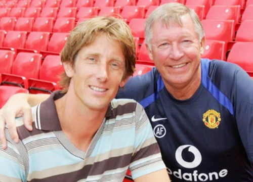 Xúc động tình cảm Van der Sar dành cho Sir Alex