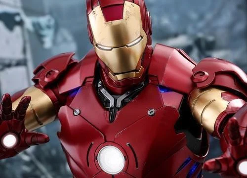 Bộ giáp Iron Man huyền thoại trị giá 7,3 tỉ đồng bất ngờ "không cánh mà bay"