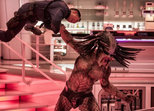 Ơn giời, trailer của phim quái vật hành tinh 'The Predator' chịu xuất hiện rồi