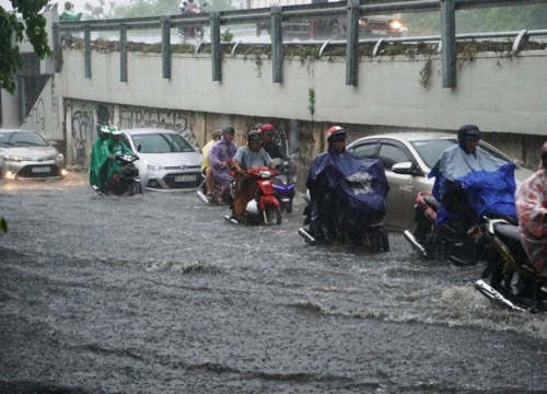 TP.HCM: Mới đầu mùa mưa, đã lo ngập úng