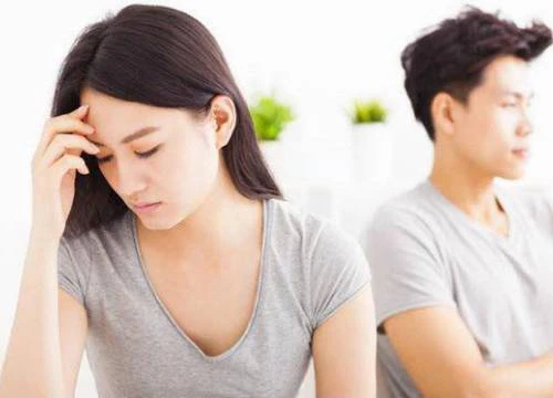 Uất tận cổ vì chồng vô tâm, ngồi xuống mâm cơm món nào ngon là ăn hết sạch