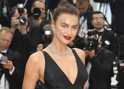 Irina Shayk 7 năm trên thảm đỏ Cannes: Tuyệt đỉnh gợi cảm