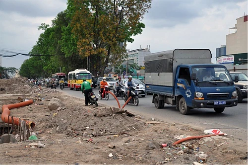 Ảnh: "Bẫy" cống ngầm trên dự án giao thông nghìn tỷ ở Hà Nội