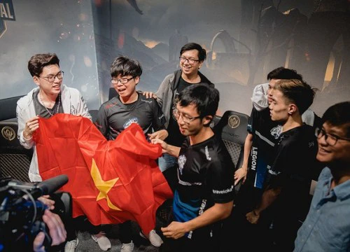 EVOS - Flash Wolves: Đã đến lúc đưa VCS ra thế giới, Riot tách Việt Nam ra khu vực riêng không phải chuyện đùa