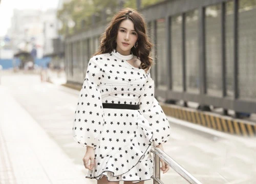 Lê Hà khoe street style đa phong cách trên phố Sài Gòn