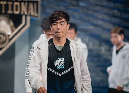 Solo Kill hạ Impact đến 2 lần, Stark "Đại Đế" tỏa sáng rực rỡ giúp EVOS hủy diệt Team Liquid, có chiến thắng đầu tiên tại MSI 2018