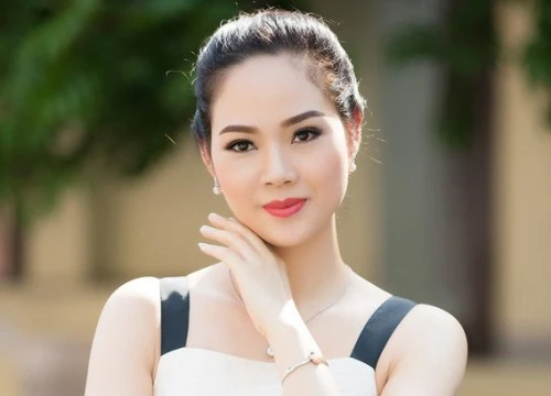 Bất ngờ với nhan sắc trẻ trung của Hoa hậu Mai Phương trong lần lộ diện hiếm hoi sau 16 năm đăng quang