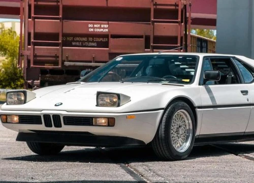 Siêu xe hàng hiếm BMW M1 rao bán với giá cao ngất