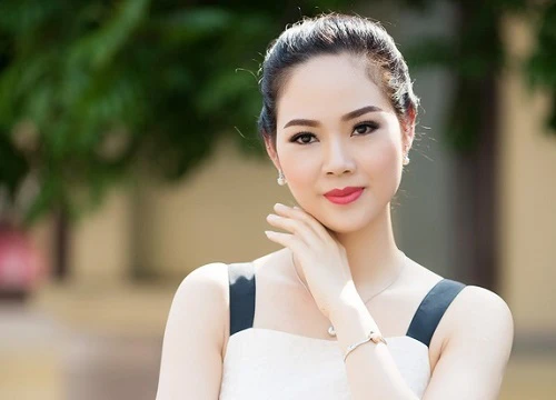 Hoa hậu Mai Phương lần đầu trở lại với Hoa hậu Việt Nam sau 16 năm đăng quang và rời xa showbiz