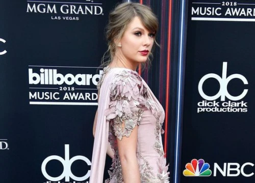 Taylor Swift bị nhắc nhở vì "vô duyên" đứng nhảy, không cho người khác xem ca nhạc tại Billboard 2018