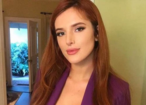 Bán nude khoe vòng 1 căng cứng bất thường, Bella Thorne bị soi đã phẫu thuật bơm ngực