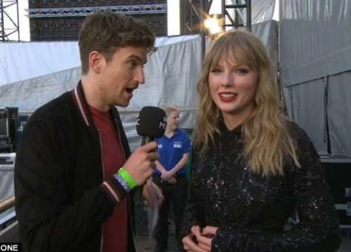 Nam phóng viên bị chỉ trích đùa giỡn "vô duyên" vì bảo Taylor Swift nên đi tắm ngay