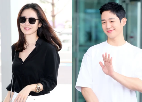 Vừa lên tiếng về chuyện tình cảm, Son Ye Jin và Jung Hae In đã gây náo loạn khi cùng đi du lịch vào hôm nay