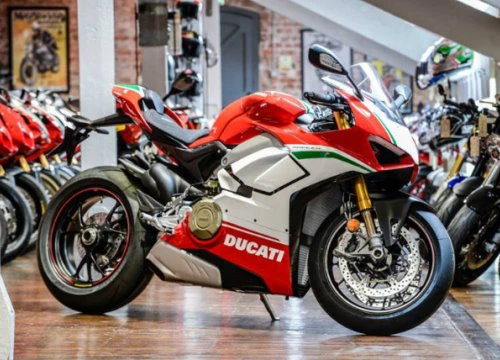 Choáng ngợp Ducati Panigale V4 Speciale về Việt Nam giá 2 tỷ đồng