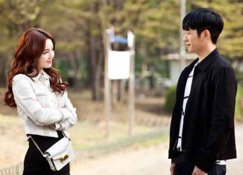 'Búp bê' Nam Gyu Ri chia sẻ về sở thích cùng lời hứa giữa cô và Jung Hae In