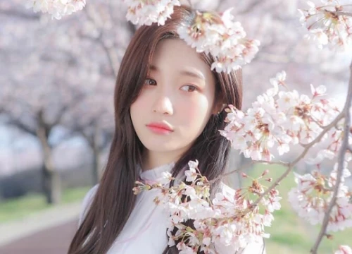 Chaeyeon (DIA) hóa nữ thần với váy cưới tinh khôi trong MV trở lại của MOMOLAND