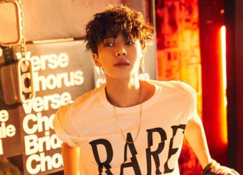 Lee Gikwang (Highlight) trở thành nhà ngoại cảm trong phim mới cùng Song Ji Hyo - Park Shi Hoo