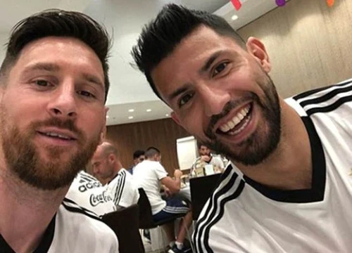 Messi bất ngờ chúc mừng sinh nhật Aguero