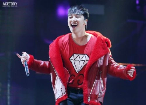 Seungri tổ chức solo concert đầu tiên sau 12 năm, người hâm mộ 'vừa mừng vừa tủi'