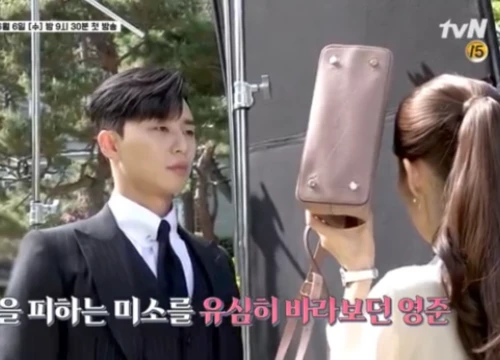 Trước giờ lên sóng, hậu trường 'Thư ký Kim' lại gây bão khi Park Seo Joon che nắng cho Park Min Young