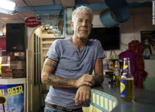 Cái chết đột ngột và cuộc đời đặc biệt của Anthony Bourdain-đầu bếp "say" ẩm thực Việt