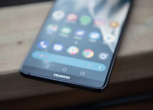 Huawei đặt màn hình Samsung để làm smartphone to hơn Galaxy Note