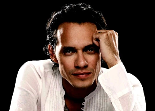 Marc Anthony mất cắp 9 triệu USD mà không biết