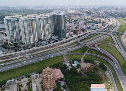 Nhà đầu tư đu theo hạ tầng, đất nền khu Đông Sài Gòn bị "thổi giá"