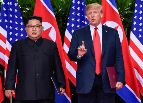 Trump cho Kim Jong-un 2 năm để giải giáp vũ khí hạt nhân