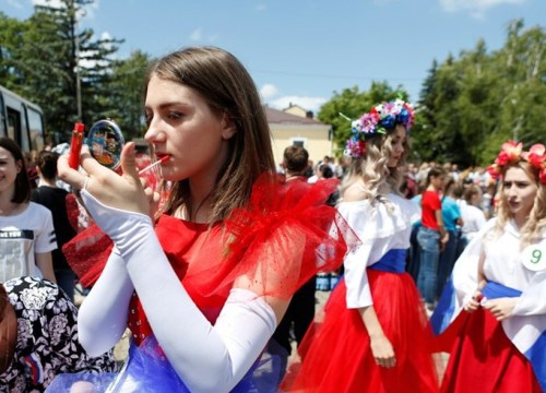 Quan chức Duma khuyên gái Nga không sex với "giai Tây" trong World Cup