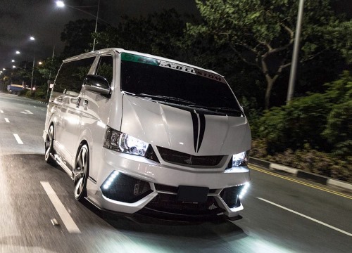 Toyota Hiace độ: Một cách chơi xe van của người Nhật Bản