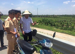 Viện Khoa học hình sự khám nghiệm tử thi hai thiếu nữ chết trên cầu vượt