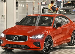 Volvo S60 2019 cạnh tranh Mercedes-Benz C-Class, giá từ 35.800 USD