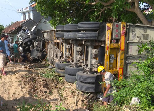 Thai phụ cùng chồng con gặp nạn khi đang ngủ trong nhà