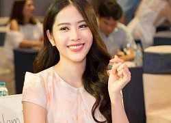 Hành động "lạ" của Nam Em sau clip "quẩy tưng" buông 2 tay lái xe?