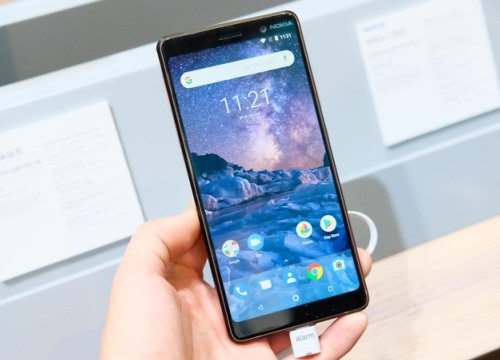 Loạt smartphone màn hình lớn giảm giá dịp World Cup