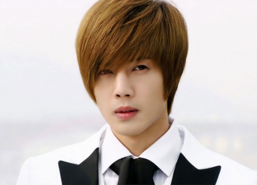 Netizen Hàn mỉa mai trước tin mỹ nam Kim Hyun Joong của "Vườn Sao Băng" tái xuất bằng... phim tình cảm