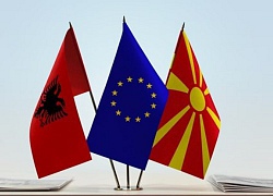 EU sẵn sàng đàm phán kết nạp Albania và Macedonia làm thành viên