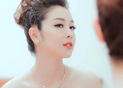 Hoa hậu Jennifer Phạm gây sốt tự làm thơ: "Tuổi 33 như thấy mới ngoài 20"