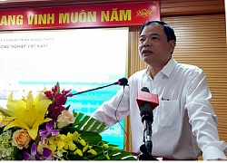 Sinh viên thất nghiệp... nhà trường nên xem xét lại chương trình đào tạo