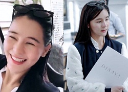 "Song Hye Kyo Thái Lan" Aom Sushar cười tít mắt, khoe vẻ đẹp mong manh khi đặt chân đến Phú Quốc