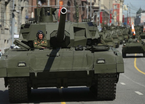 Quân đội Nga "chê" siêu tăng T-14 Armata đắt đỏ